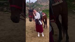 Конная прогулка в заброшенное горное село. Тур по Дагестану