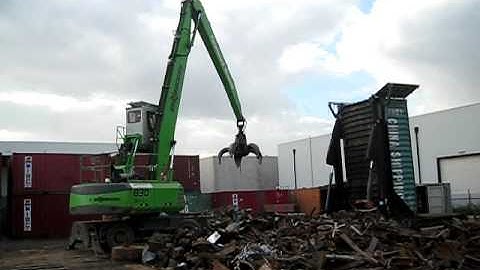 Loading Scrap Metal Container for Exporting