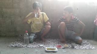 Acı Yiyelim Acı Konuşalım Resimi