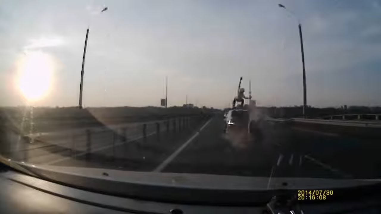 Сальто на машине