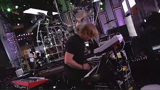 Korn - Narcissistic Cannibal Ft. Kill The Noise (Live At Jimmy Kimmel Live!) HD Resimi