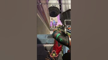 THE UNLUCKIEST REV PLAYER🤣🤣🤣 #apexlegend  #apex  #gaming  #clutch #apexlegendclip  #apexlegendsfunny