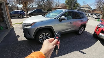 2024 Toyota Rav4 XLE - Factory Remote Start !!
