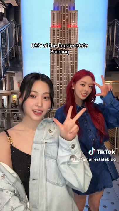 Love you like Shins do👭🫶 #ITZY #MIDZY #RYUJIN #류진 #YUNA #유나#ITZY_in_NEWYORK #EmpireStateBuilding