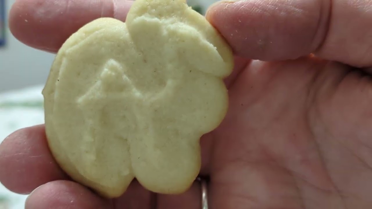 How to use the Mirro cookie press (new video)