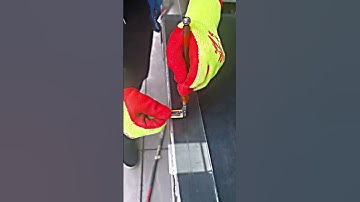 Strip cutting process of tempered glass- Good tools and machinery make work easy