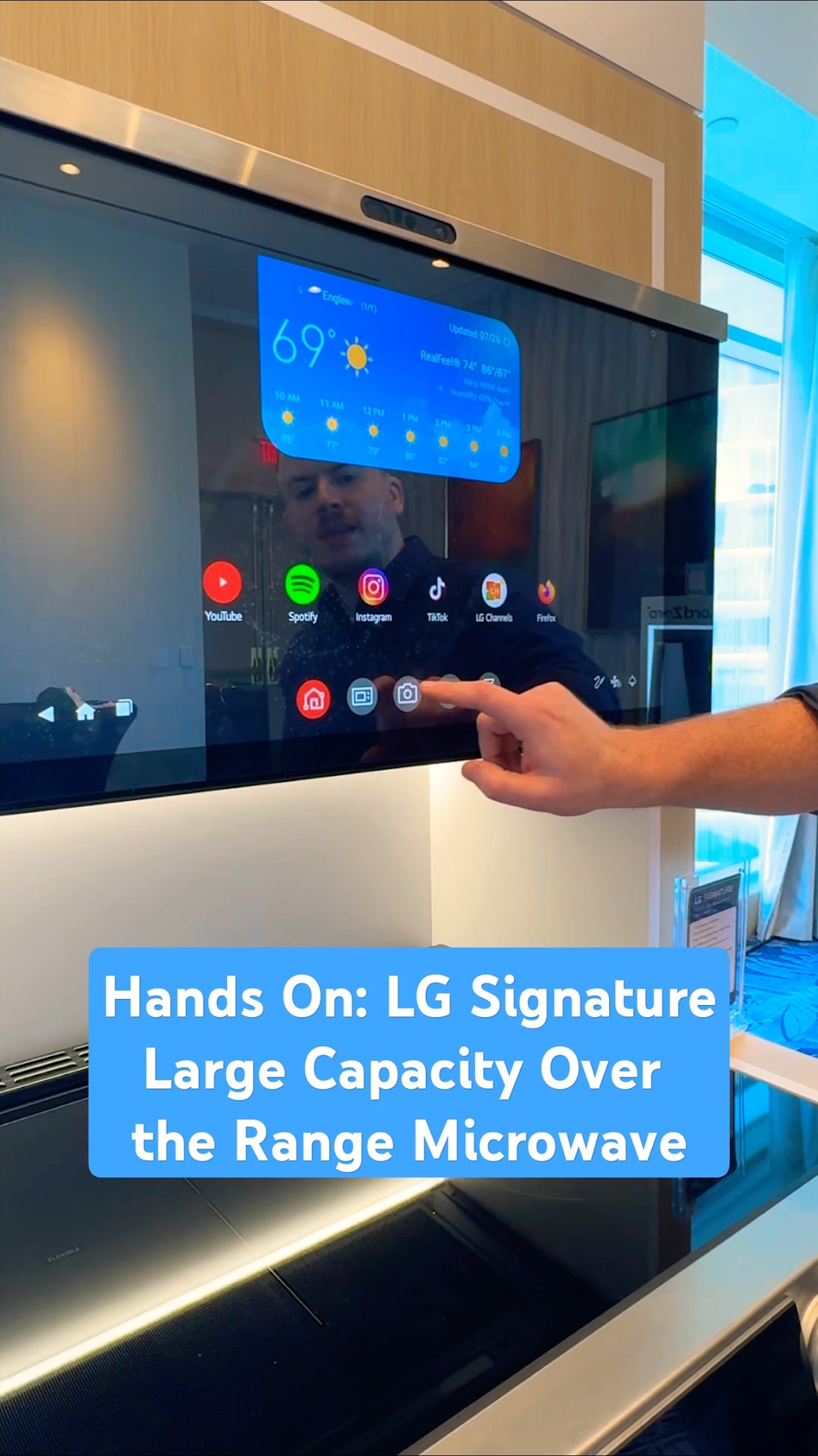 Hands On: LG Signature Large Capacity Over the Range Microwave