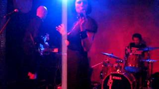 Mona Mur / En Esch - The Man On The Satellite (live in Club Control Bucharest)
