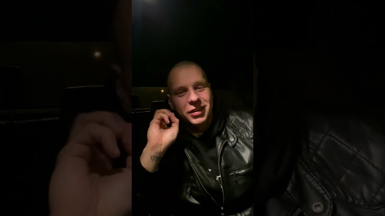 Она спала с другими мужчинами, а со мной — только ждёт. Почему?