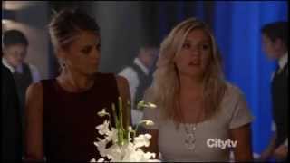 Happy Endings - Alex has an eating disorder