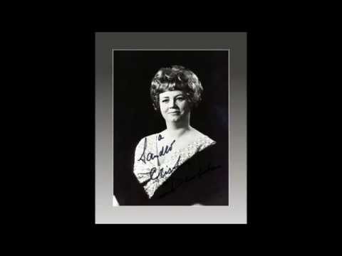 Soprano CRISTINA DEUTEKOM - J.Strauss jr. Die Tänzerin Fanny Elssler  "Draussen im Sievering"