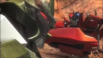 Optimus Prime and Bumblebee vs Skyquake