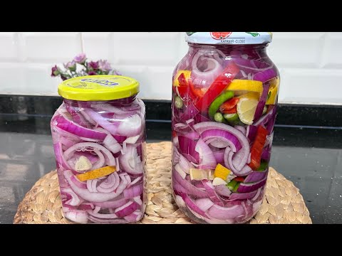 مخلل البصل الاحمر