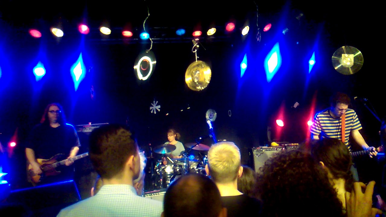 Yo La Tengo Flying Lesson (Hot Chicken 1)(Live Belgrade) YouTube