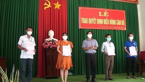 Ban Thường vụ Đảng ủy thị trấn An Phú trao Quyết định điều động cán bộ