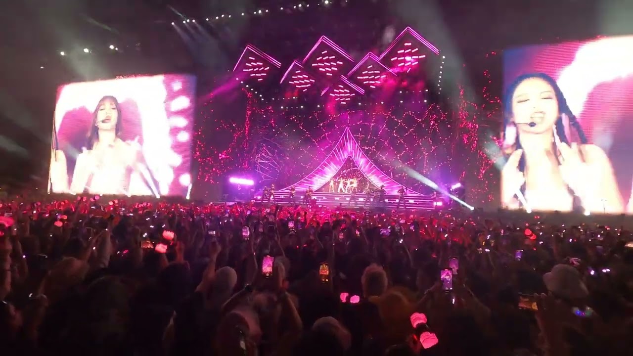 Blackpink Coachella 2023 "Pink Venom" FANCAM