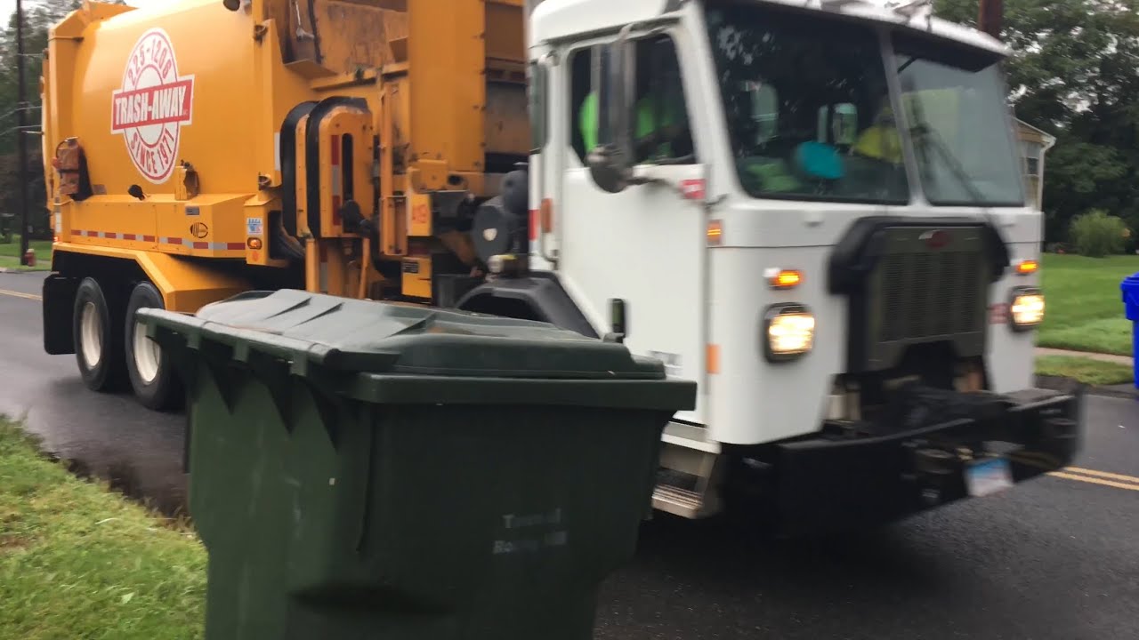 Peterbilt 520 Labire Automizer On Trash A19 - YouTube