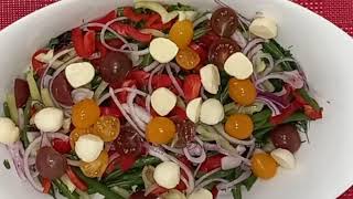 Итальянский салат со стручковой фасолью, моцареллой и помидорами черри - лёгкий разгрузочный салат!