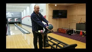 How to properly squeeze and/or release a bowling ball
