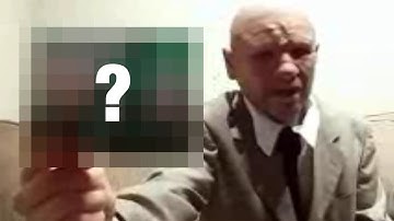 Hij bracht een foto uit 2118 mee