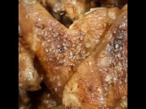 Куринные крылышки в медовом соусе - YouTube