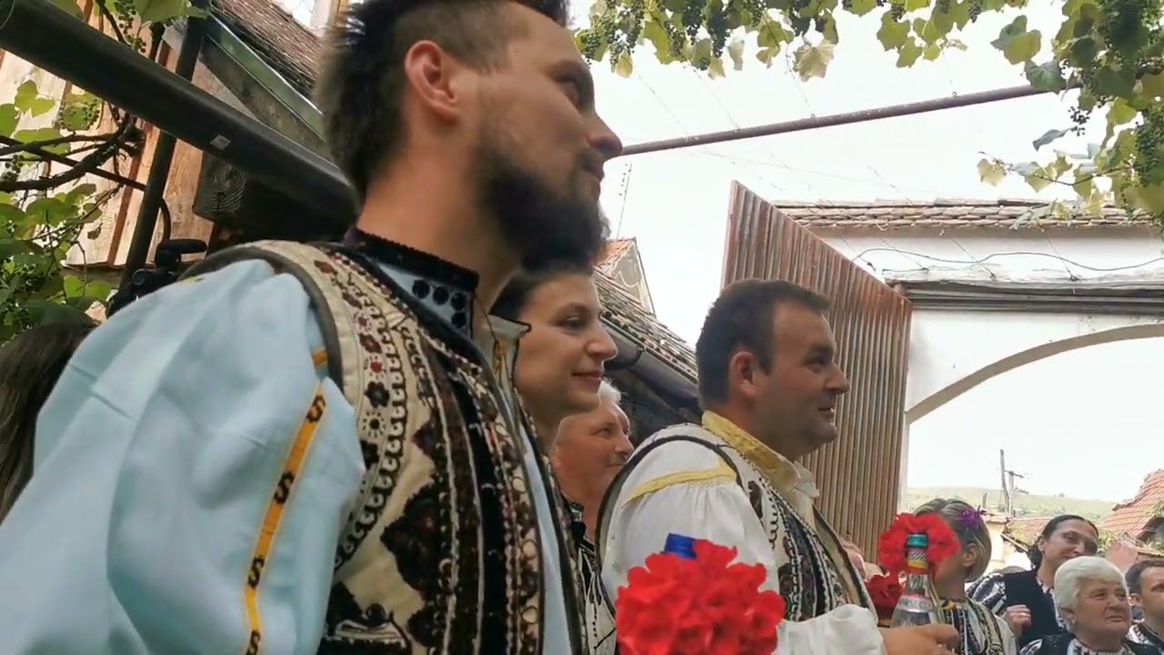 Monittorul de Făgăraș: Nuntă la Rucăr