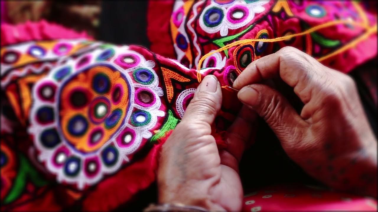 Bano Savaya Gujarati Handicraft - YouTube
