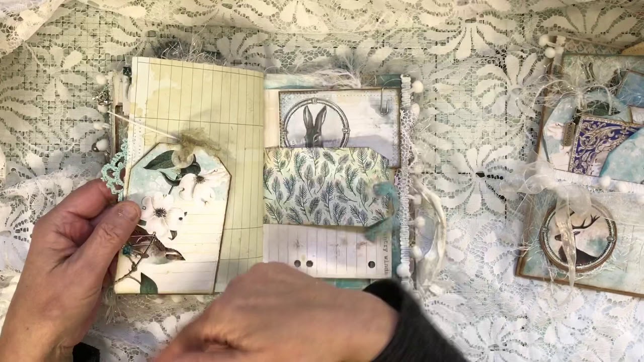 Flipthrough of A winter's junk journal (in a bag)