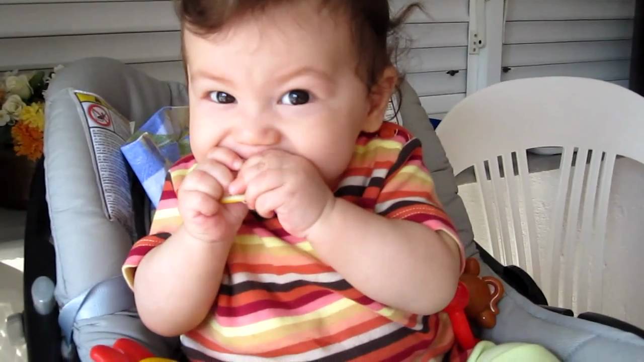 limon yiyen bebek YouTube