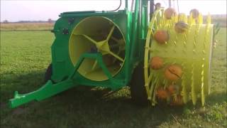 PUMPKIN SEED HARVESTER