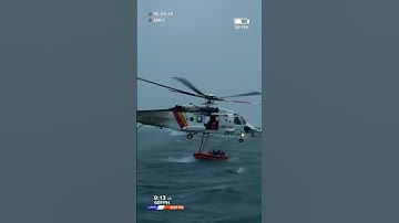 This pilot has nerves of steel! 🤯 #Helicopter