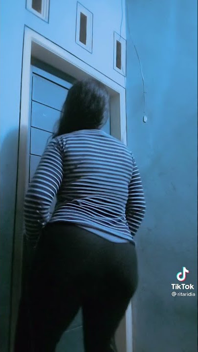tante goyang mantap.