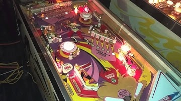 1976 Gottlieb TARGET ALPHA Pinball Machine In Action