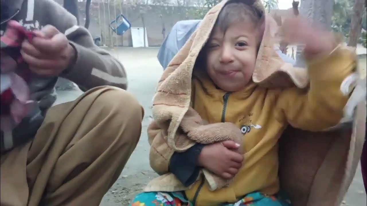 Aaj humane muter ghoasht and macaroni Pakaye / Ali zeb Khan vlog 