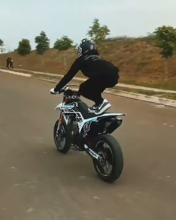 Story wa supermoto