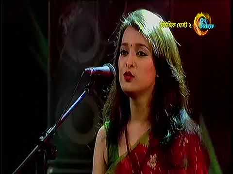 Beder Meye Josna   Runa Layla and Andro Kishor covered by Dora