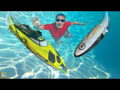 RC Boats Underwater Swimming Pool!!
