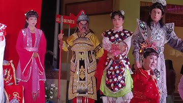 Nghệ sĩ Bình Tinh cùng đoàn tuồng cổ Huỳnh Long về biểu diễn tại Mẹ Nam Hải Tiền Giang 