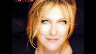 Video thumbnail of "RENEE GEYER - MIDNIGHT TRAIN TO GEORGIA"