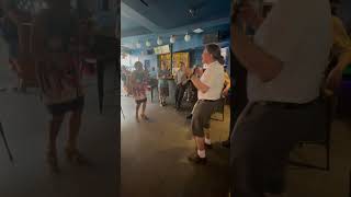 Automatic karaoke (Pointer Sisters) - 80's music