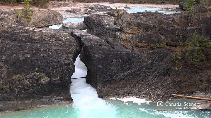 Natural Bridge Yoho, British Columbia CANADA