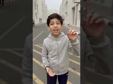 فرعون ماعرفش يسبح هههههه اسمع للاخير