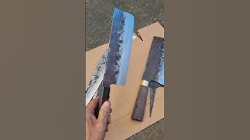 Dao bếp và dao đi rừng