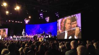 André Rieu and Scottish  bagpipers performing 'Hector the Hero' at SECC chords