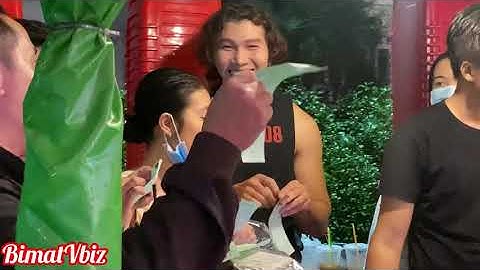 Siêu mẫu NGỌC TÌNH đội mưa đi xem lô tô, đoàn Sài Gòn Tân Thời trở lại sau dịch | BÍ MẬT VBIZ