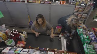 Consumers continue to spend despite tariffs