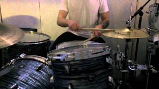Hiatus Kaiyote - Breathing Underwater (Cover)
