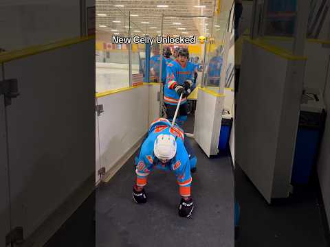 The walk the dog celly! đđ #hockey