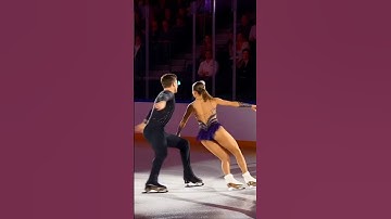 피겨선수 페어스케이팅❄️Ice Skating Performance#shortsai#피겨선수ai #Figureskating#Trượt băng nghệ thuật#フィギュアスケート