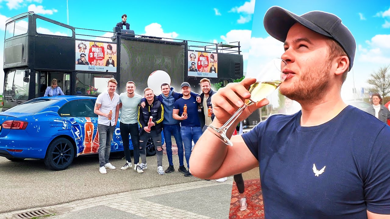 DEZE PARTY BUS KWAM ONS EEN MINI FESTIVAL GEVEN!